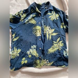 Tommy Bahama Men's floral / 🌴 detailed 100% silk hawaiian s/s camp shirt